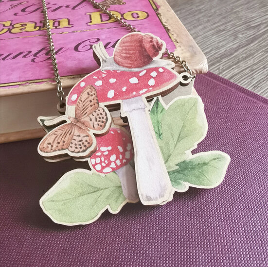luxe wenskaart met ketting - have a magical birthday - paddenstoel