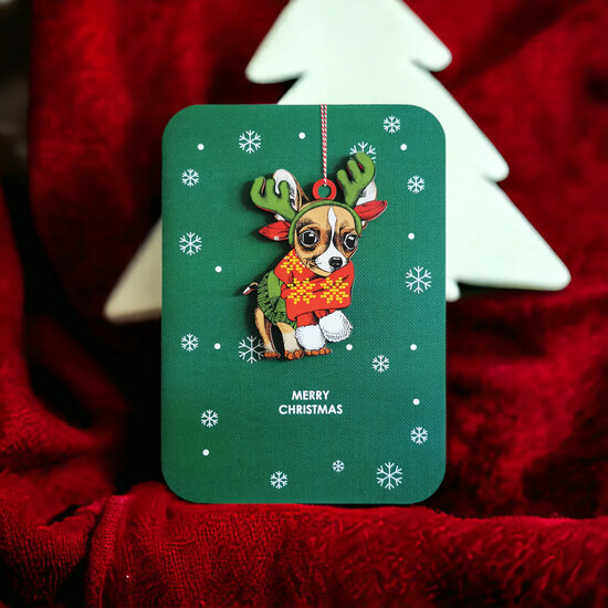 luxe kerstkaart met houten kerstboom hanger - merry christmas - chihuahua