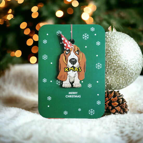 luxe kerstkaart met houten kerstboom hanger - merry christmas - xmas hond
