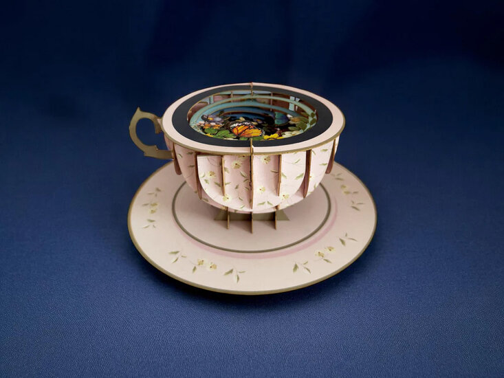 3D pop up wenskaart  - a cup of tea - vlinders