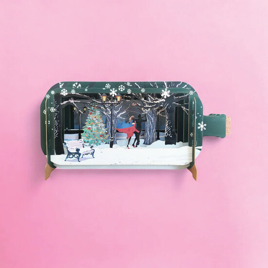 3D pop up kerstkaart - message in a bottle - dansen in de sneeuw | mullerwenskaarten