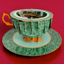 3D pop up wenskaart - a cup of tea - lezen in het bos