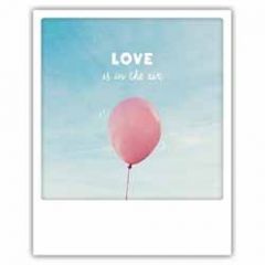 ansichtkaart instagram pickmotion - love is in the air - ballon